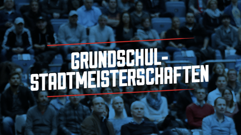 Titelgrafik "Grundschul-Stadtmeisterschaften" mit Zuschauern im Hintergrund.